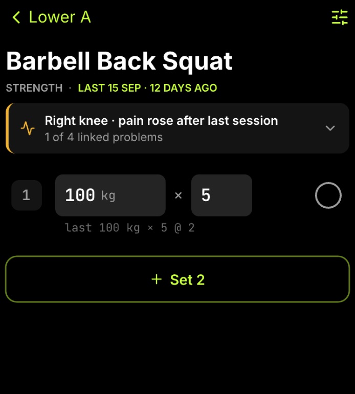 Workout log for Barbell Back Squat, with a card noting right knee pain rose after the last session